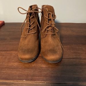 America ankle boots brown suede size 8 wedge heel